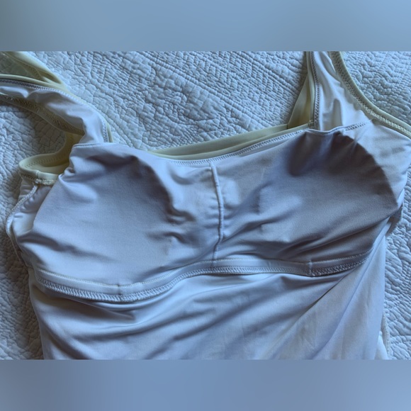 Square-Neck One-Piece Old Navy Swimsuit with Full Coverage - Picture 11 of 14